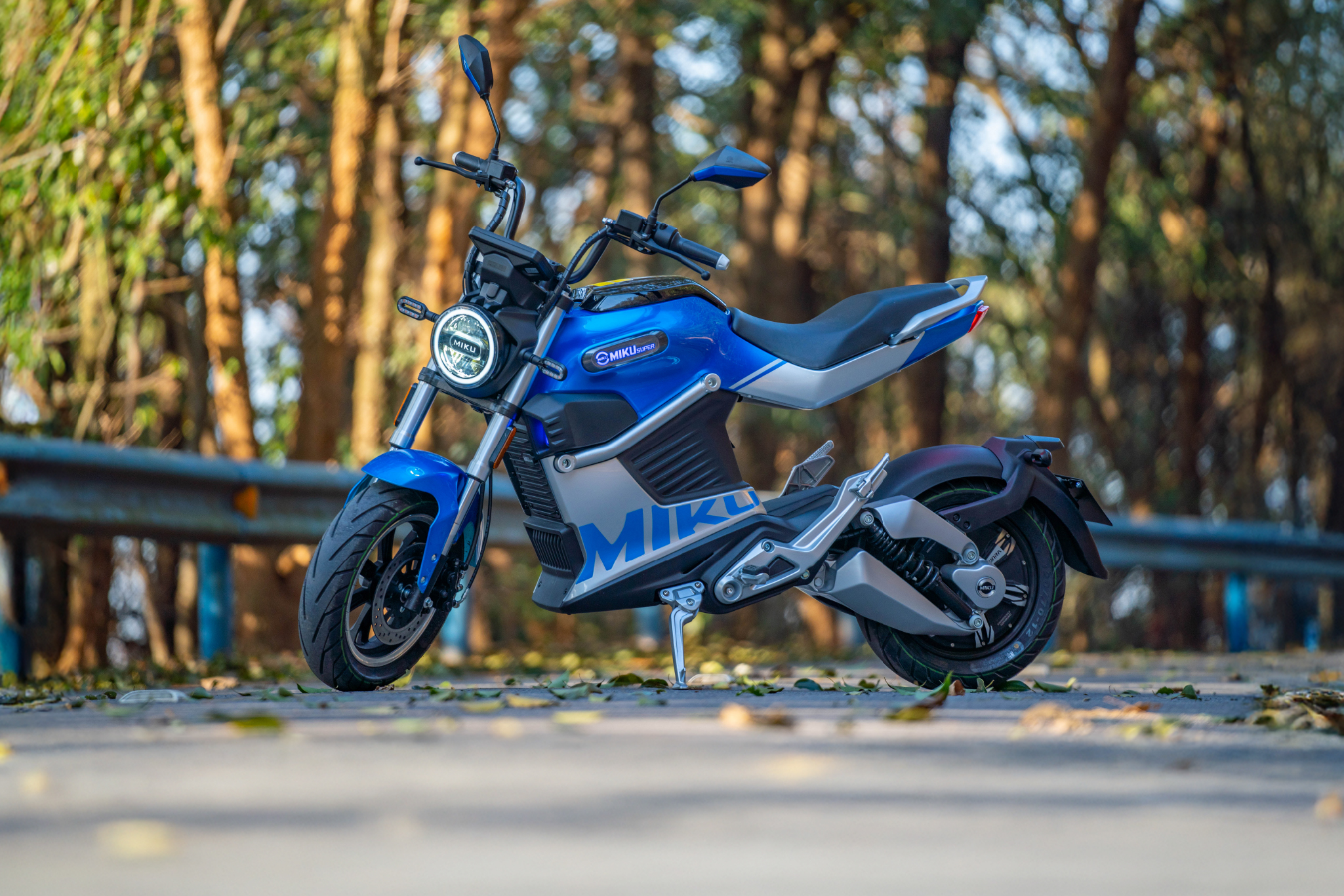 SUNRA_MIKU_SUPER_IMG 4